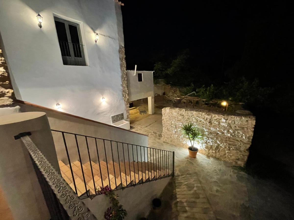 Cortijo Las Angosturas Montefrío Exterior foto